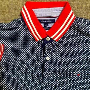 Tommy Hilfiger size M Shirt .